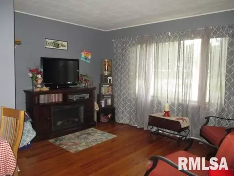 210 Plum St, Anna, IL 62906 photo 16