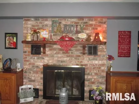 210 Plum St, Anna, IL 62906 photo 21
