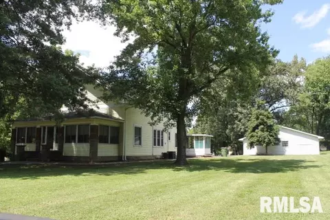 202 E Mohan St, Cambria, IL 62915 photo 3