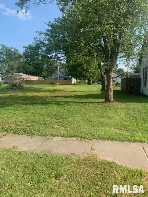 112 E Prairie St, Centralia, IL 62801 photo 17