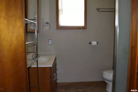 112 E Prairie St, Centralia, IL 62801 photo 13