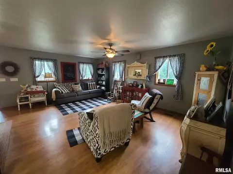 1774 E 1200th Ave, Saint Peter, IL 62880 photo 14