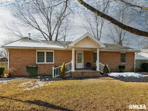 11745 960 E Ln, Mount Carmel, IL 62863 photo 1