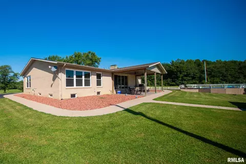 90 Golf Course Rd, Eldorado, IL 62930 photo 8