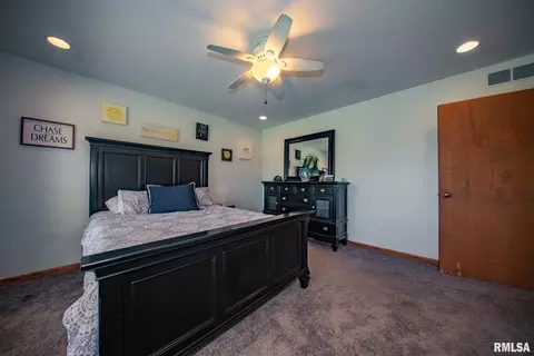 90 Golf Course Rd, Eldorado, IL 62930 photo 32