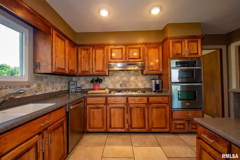 90 Golf Course Rd, Eldorado, IL 62930 photo 27