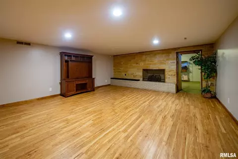 90 Golf Course Rd, Eldorado, IL 62930 photo 36