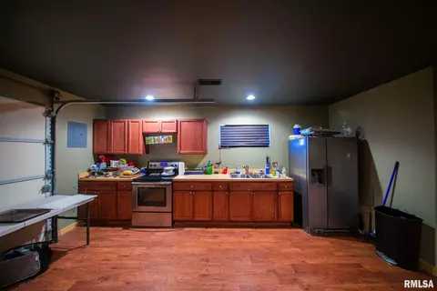 90 Golf Course Rd, Eldorado, IL 62930 photo 14