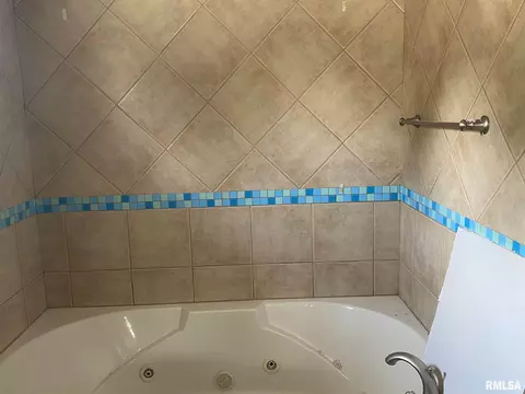 1504 Miller Dr, Herrin, IL 62948 photo 13