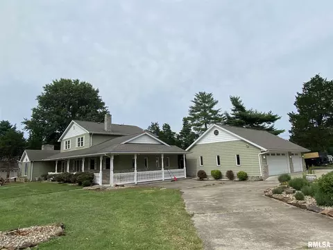 1504 Miller Dr, Herrin, IL 62948 photo 2
