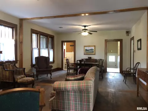 2111 Walnut St, Murphysboro, IL 62966 photo 7