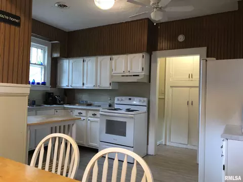 2111 Walnut St, Murphysboro, IL 62966 photo 8