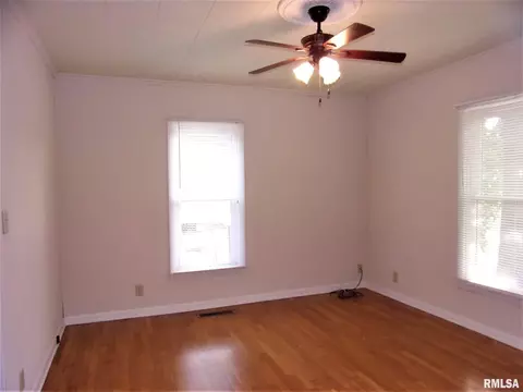 510 N Emma St, Christopher, IL 62822 photo 4