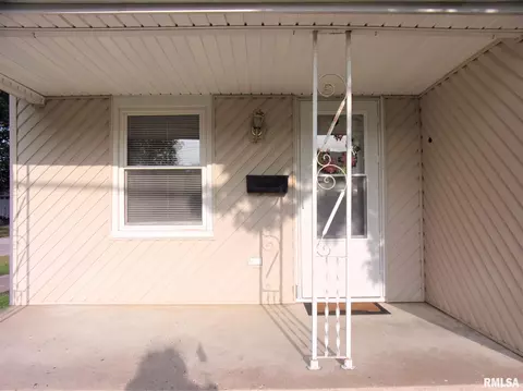 510 N Emma St, Christopher, IL 62822 photo 15