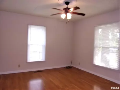 510 N Emma St, Christopher, IL 62822 photo 3