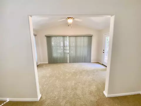 512 Villa Dr, Marion, IL 62959 photo 10