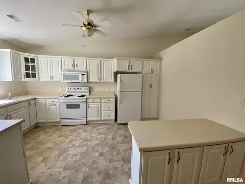 512 Villa Dr, Marion, IL 62959 photo 7