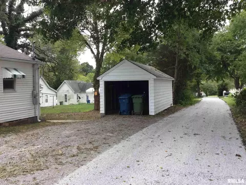 106 E Lewis St, Anna, IL 62906 photo 18