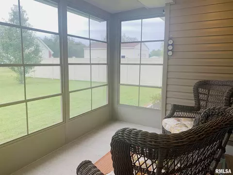 6 Eagle Ln, Metropolis, IL 62960 photo 9