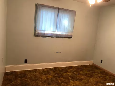 312 Red Row St, Marion, IL 62959 photo 14