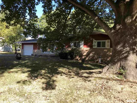 312 Red Row St, Marion, IL 62959 photo 2