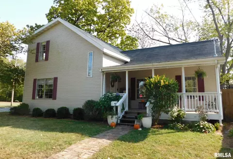 523 E Mitchell St, Salem, IL 62881 photo 1