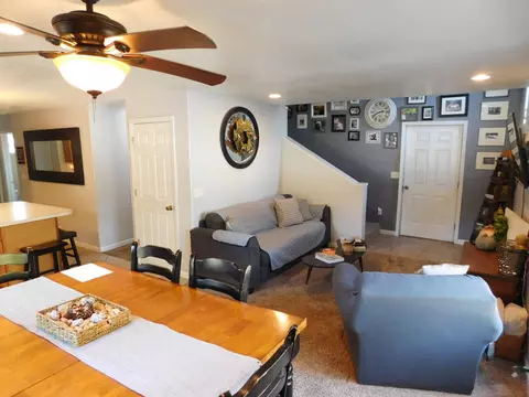 523 E Mitchell St, Salem, IL 62881 photo 5