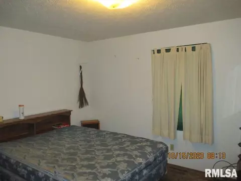 821 Cormick St, Centralia, IL 62801 photo 5