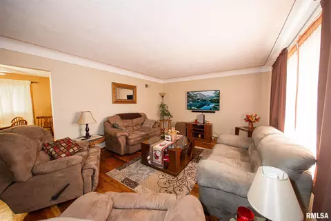 16626 E Old Fairfield Rd, Mount Vernon, IL 62864 photo 9