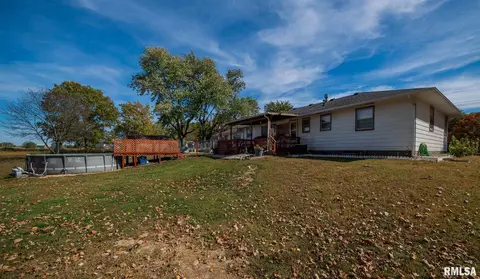 16626 E Old Fairfield Rd, Mount Vernon, IL 62864 photo 6