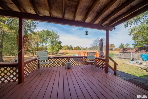 16626 E Old Fairfield Rd, Mount Vernon, IL 62864 photo 7