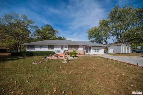 16626 E Old Fairfield Rd, Mount Vernon, IL 62864 photo 2