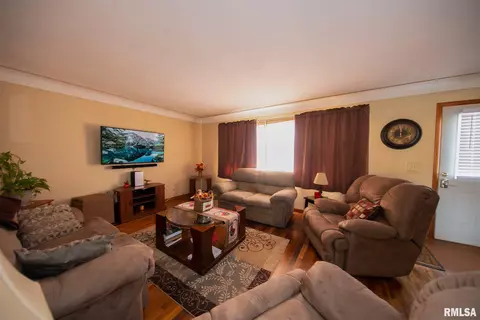 16626 E Old Fairfield Rd, Mount Vernon, IL 62864 photo 8