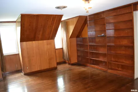 910 E 3rd St, Centralia, IL 62801 photo 20