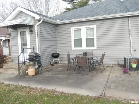 410 Springfield Ave, Anna, IL 62906 photo 6