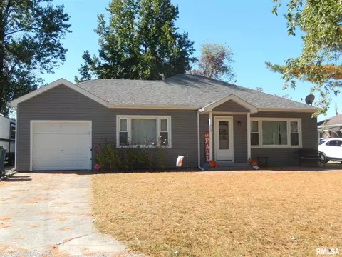 410 Springfield Ave, Anna, IL 62906 photo 3