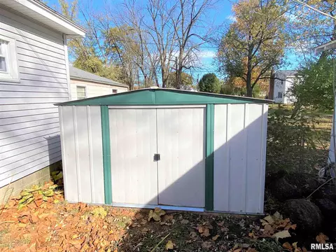 1004 E 3rd St, Flora, IL 62839 photo 39