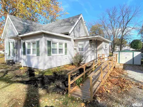 1004 E 3rd St, Flora, IL 62839 photo 5