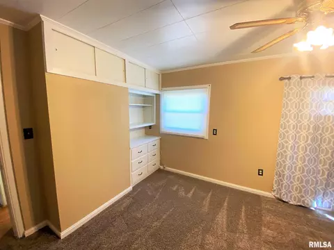 1004 E 3rd St, Flora, IL 62839 photo 23