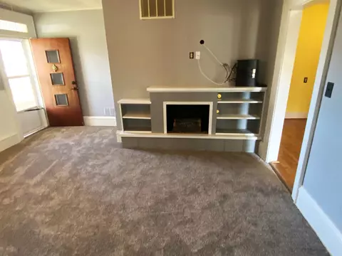 1004 E 3rd St, Flora, IL 62839 photo 7