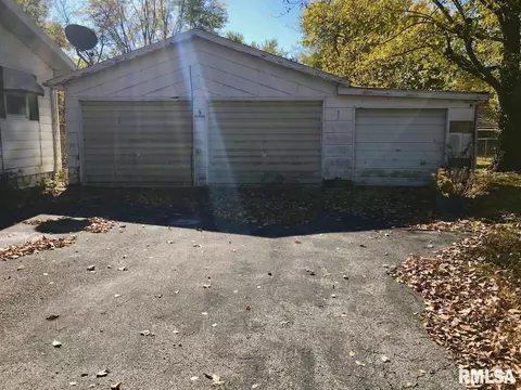 207 Van Buren St, Gorham, IL 62940 photo 22