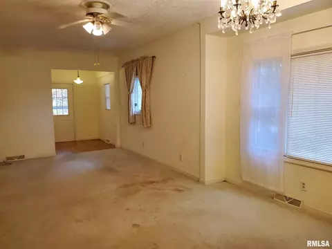 1913 4th St, Eldorado, IL 62930 photo 12