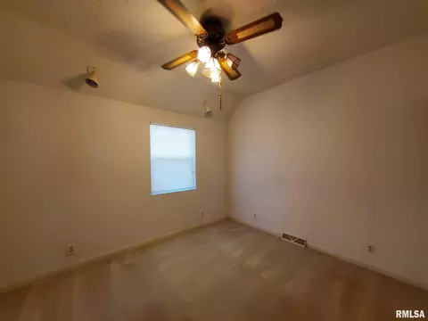 1913 4th St, Eldorado, IL 62930 photo 20