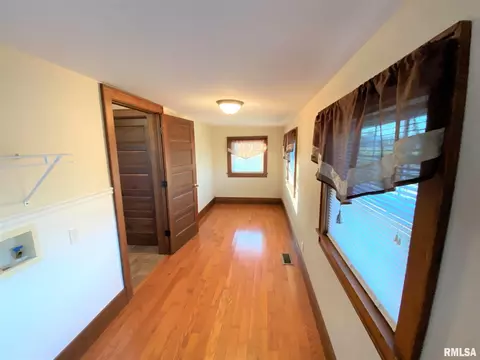910 W North Ave, Flora, IL 62839 photo 21