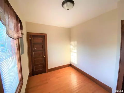 910 W North Ave, Flora, IL 62839 photo 29