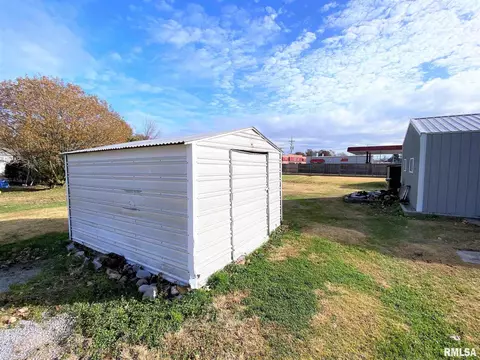 910 W North Ave, Flora, IL 62839 photo 39