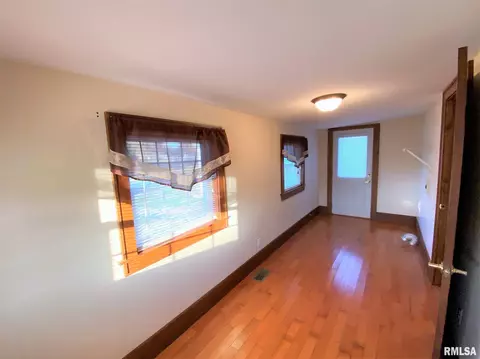 910 W North Ave, Flora, IL 62839 photo 22