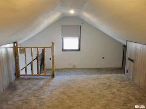 302 S Walnut St, Sesser, IL 62884 photo 20
