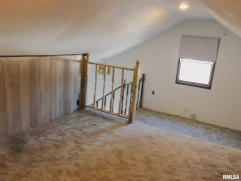 302 S Walnut St, Sesser, IL 62884 photo 18