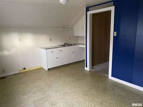 402 Johnson St, Centralia, IL 62801 photo 18